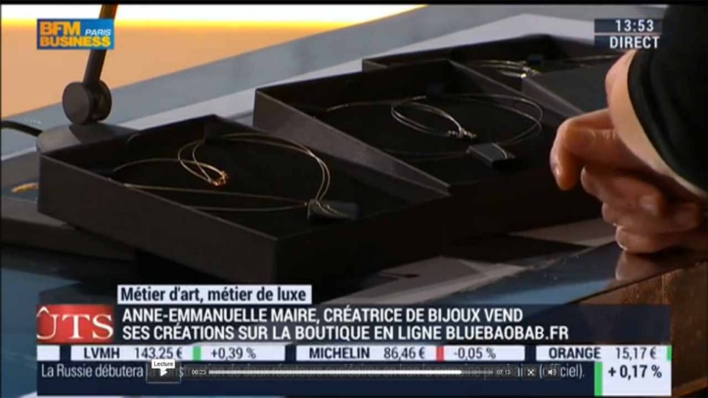 bijoux-bois-ebene-bfm-television-2