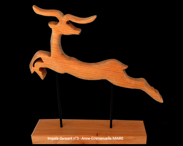 sculpture-bois-impala-dansant-3-anne-emmanuelle-maire